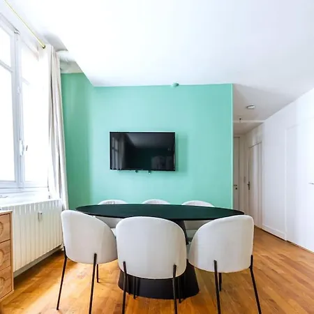 アパート Plein Pied Coeur De ヌイイ＝シュル＝セーヌ